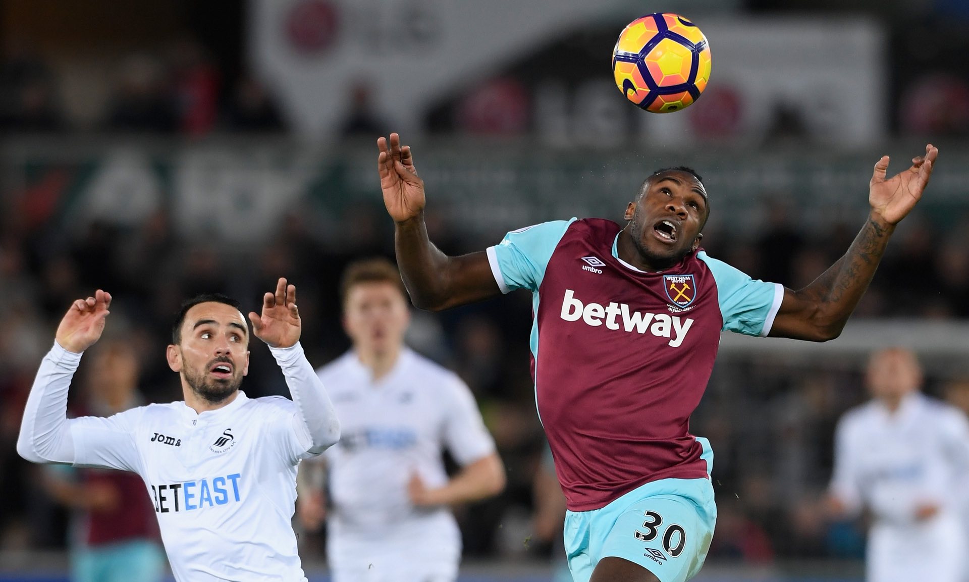 不仅帮助他 不仅帮助他